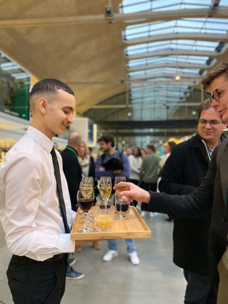 Personnel qualifié pour le service et l'événementiel